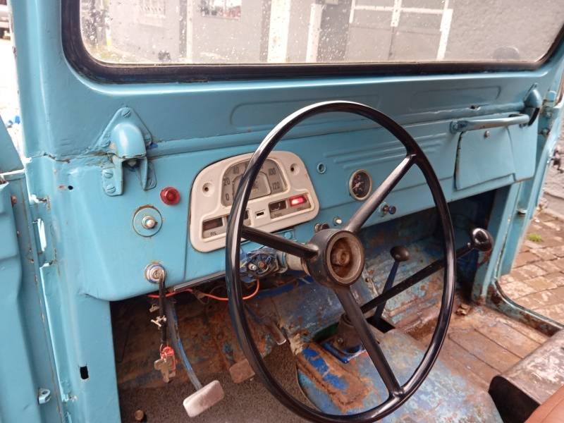 TOYOTA - BANDEIRANTE - 1967/1967 - Azul - R$ 42.900,00