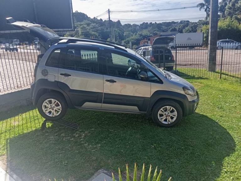 FIAT - IDEA - 2012/2012 - Prata - R$ 35.900,00