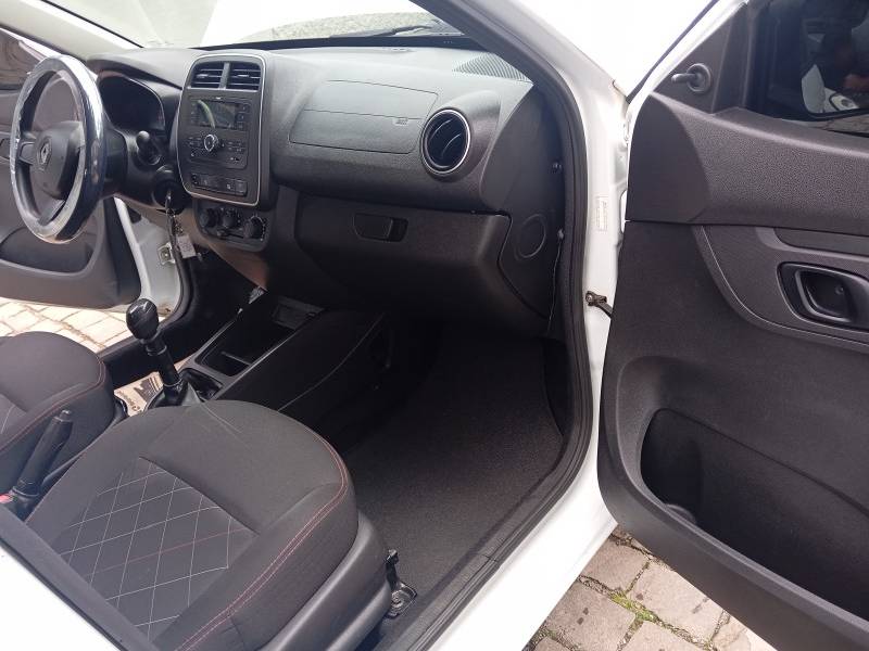 RENAULT - KWID - 2022/2022 - Branca - R$ 46.500,00