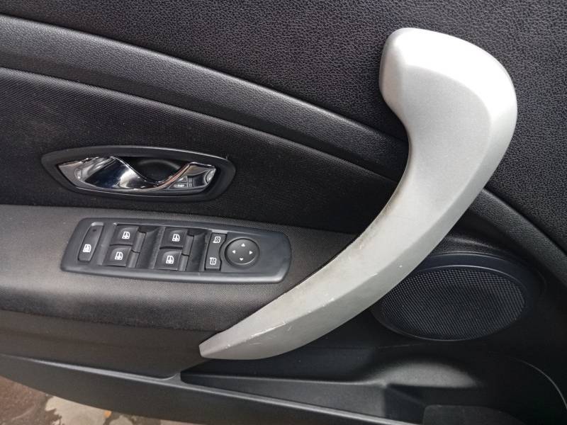 RENAULT - FLUENCE - 2013/2013 - Cinza - R$ 41.500,00