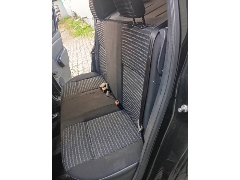 RENAULT - SANDERO - 2012/2012 - Preta - R$ 1,00