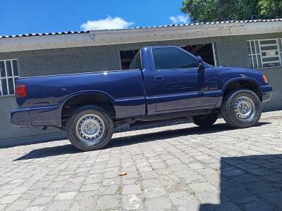 CHEVROLET - S10 - 1996/1996 - Azul - R$ 33.900,00