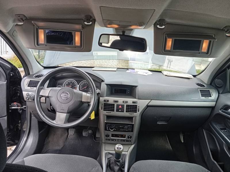 CHEVROLET - VECTRA - 2008/2008 - Preta - R$ 38.900,00