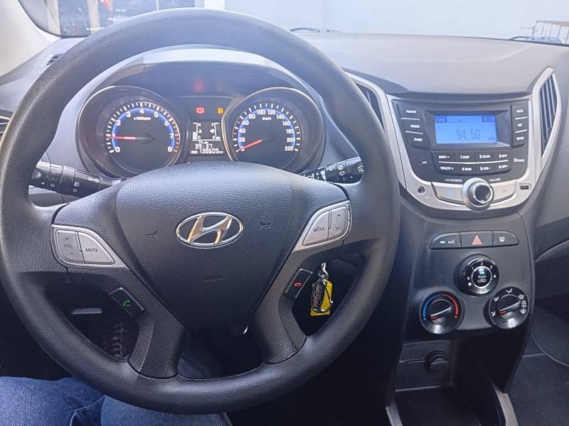 HYUNDAI - HB20 - 2014/2014 - Vermelha - R$ 44.900,00