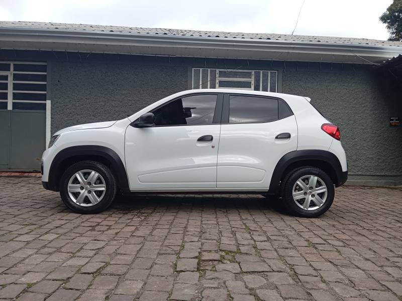 RENAULT - KWID - 2022/2022 - Branca - R$ 47.900,00