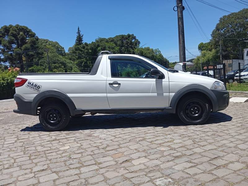 FIAT - STRADA - 2016/2016 - Branca - R$ 51.900,00