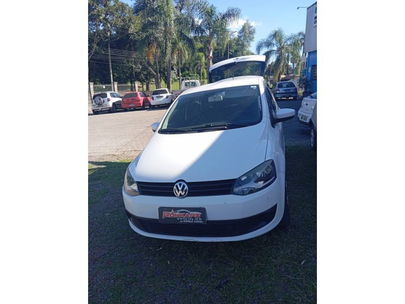 VOLKSWAGEN - FOX - 2011/2011 - Branca - R$ 31.900,00
