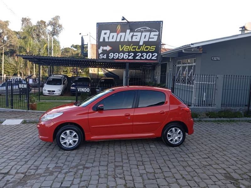 PEUGEOT - 207 - 2014/2014 - Vermelha - R$ 29.900,00