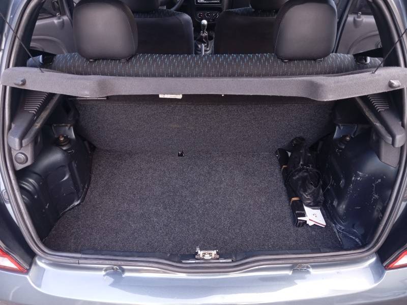 RENAULT - CLIO - 2016/2016 - Cinza - R$ 37.900,00