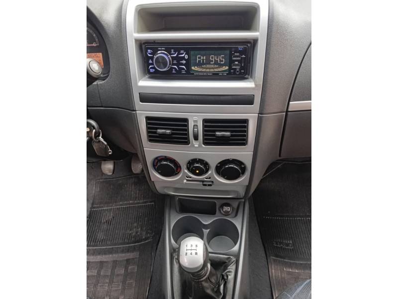 FIAT - SIENA - 2009/2009 - Vermelha - R$ 31.900,00