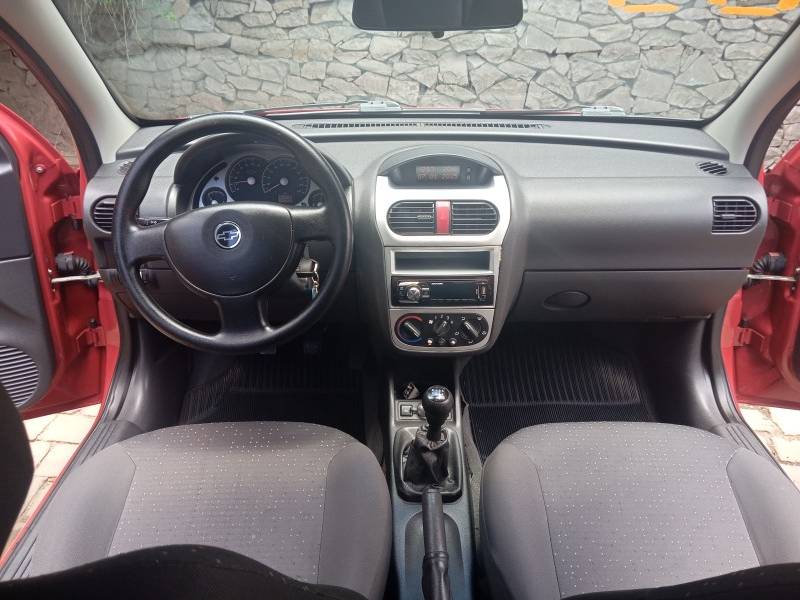 CHEVROLET - CORSA - 2009/2009 - Vermelha - R$ 31.900,00