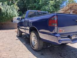 CHEVROLET - S10 - 1996/1996 - Vermelha - R$ 33.900,00