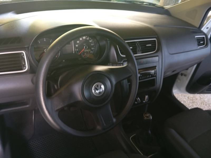 VOLKSWAGEN - FOX - 2011/2011 - Branca - R$ 31.900,00