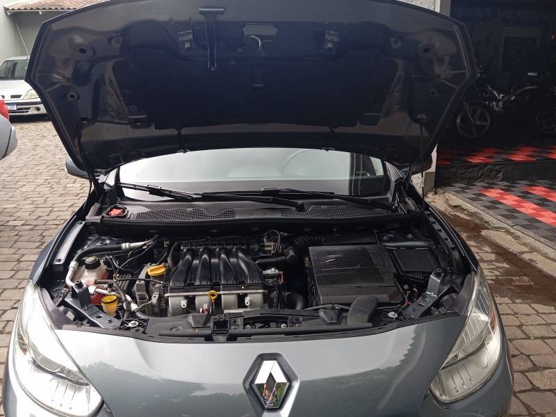 RENAULT - FLUENCE - 2013/2013 - Cinza - R$ 41.500,00