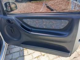 CHEVROLET - CELTA - 2002/2002 - Prata - R$ 18.900,00