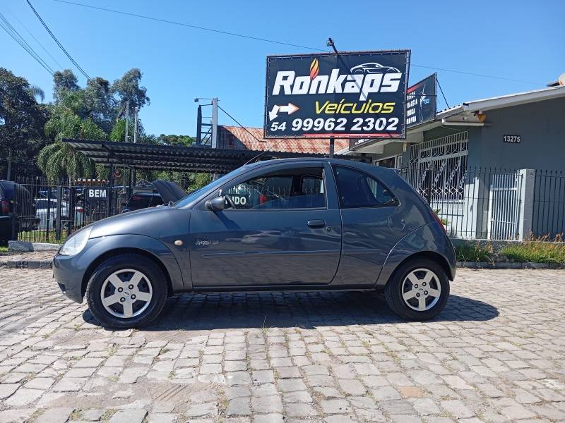 FORD - KA - 2004/2004 - Cinza - R$ 22.900,00