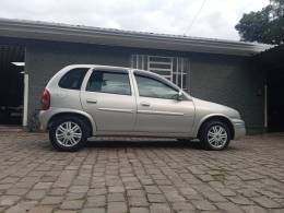 CHEVROLET - CORSA - 2002/2002 - Prata - R$ 19.900,00