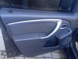 RENAULT - SANDERO - 2012/2012 - Preta - R$ 35.900,00