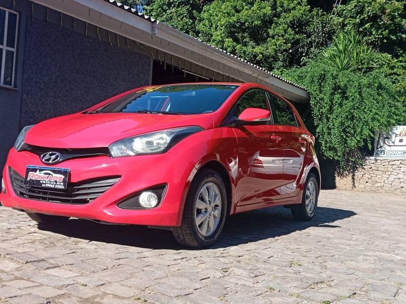 HYUNDAI - HB20 - 2014/2014 - Vermelha - R$ 44.900,00