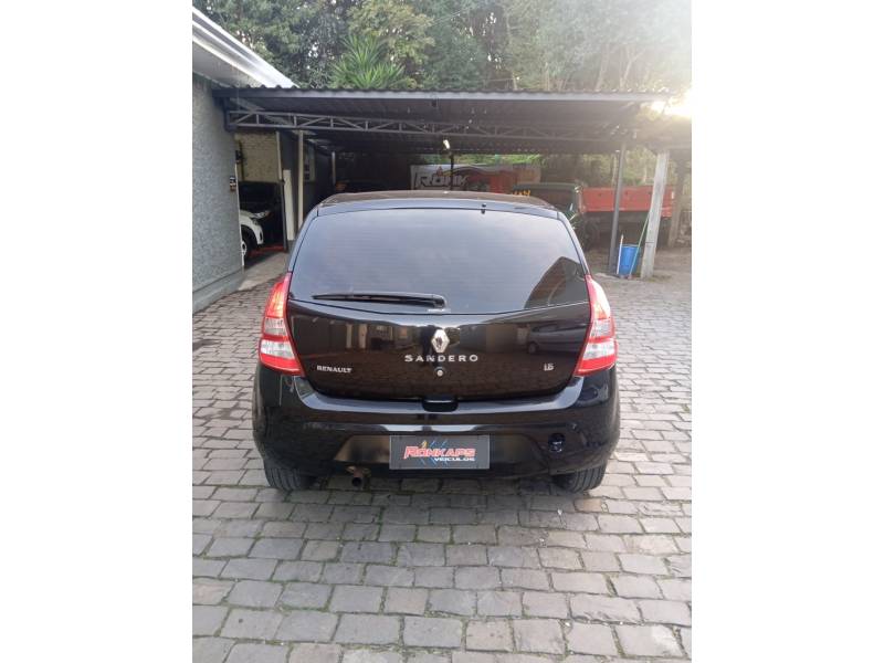 RENAULT - SANDERO - 2012/2012 - Preta - R$ 1,00