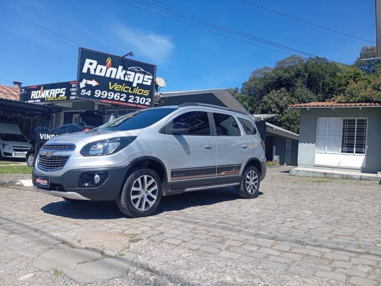 CHEVROLET - SPIN - 2016/2016 - Branca - R$ 59.900,00