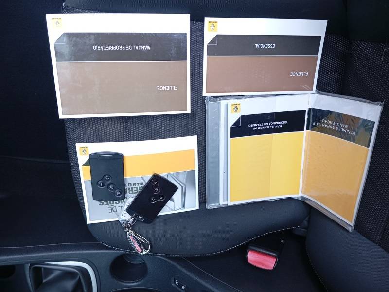 RENAULT - FLUENCE - 2013/2013 - Cinza - R$ 41.500,00