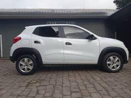 RENAULT - KWID - 2022/2022 - Branca - R$ 46.500,00