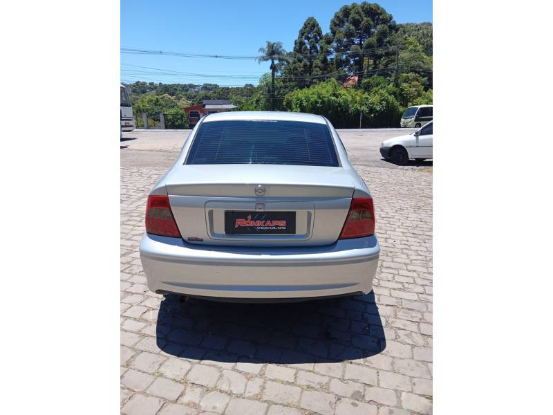 CHEVROLET - VECTRA - 2002/2002 - Prata - Sob Consulta