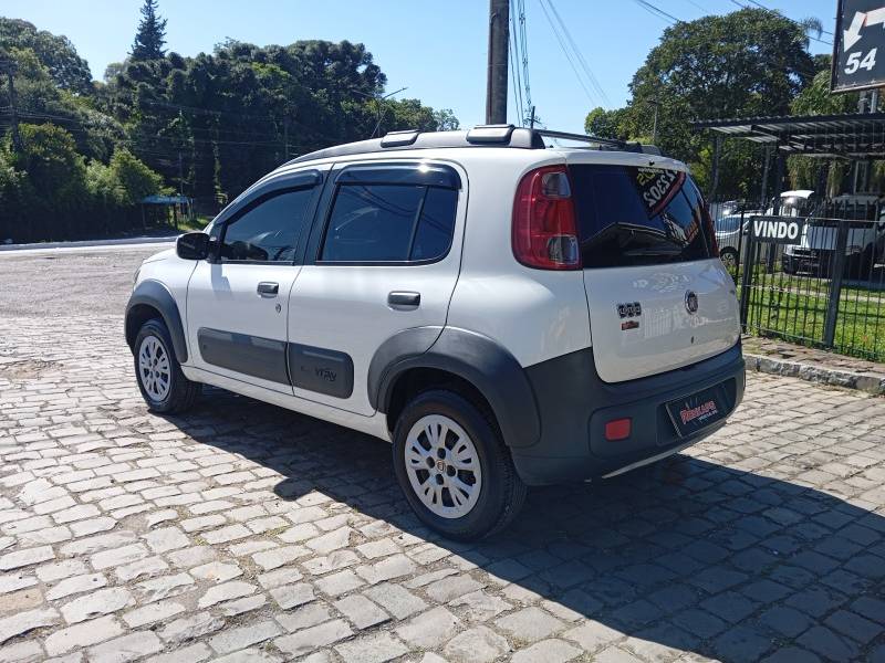 FIAT - UNO - 2013/2013 - Branca - R$ 34.900,00