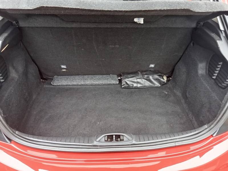 PEUGEOT - 208 - 2018/2018 - Vermelha - R$ 45.900,00