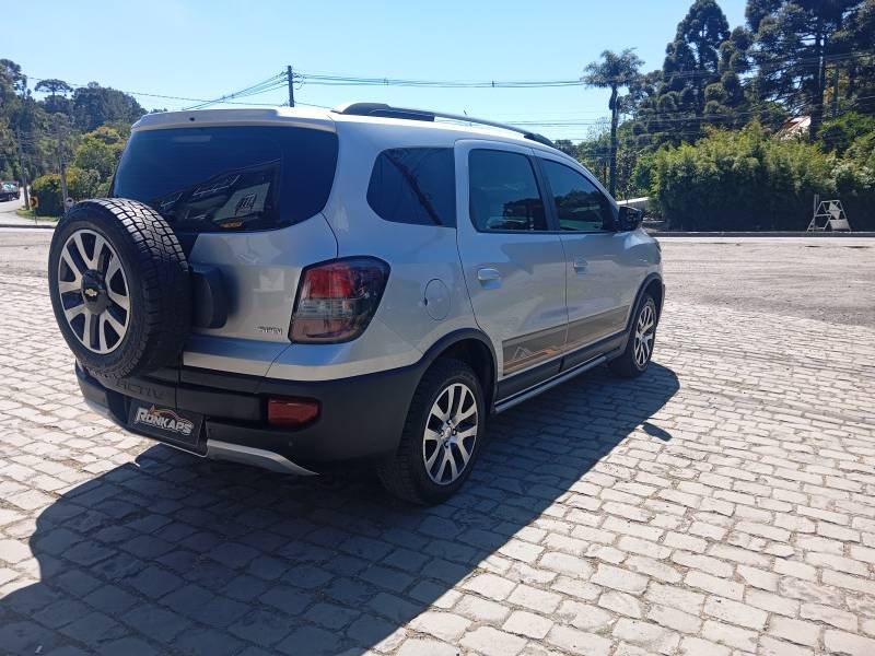CHEVROLET - SPIN - 2016/2016 - Branca - R$ 59.900,00