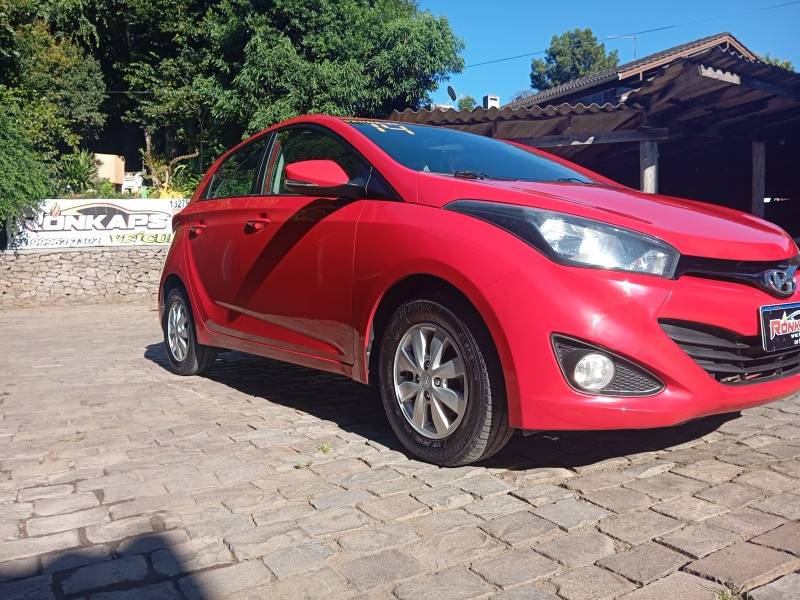 HYUNDAI - HB20 - 2014/2014 - Vermelha - R$ 44.900,00
