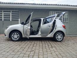 RENAULT - SANDERO - 2019/2019 - Prata - R$ 48.900,00