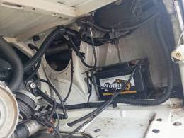 VOLKSWAGEN - KOMBI - 2000/2000 - Branca - R$ 29.900,00