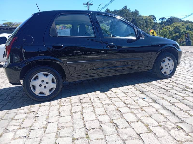CHEVROLET - CELTA - 2014/2014 - Preta - R$ 35.900,00