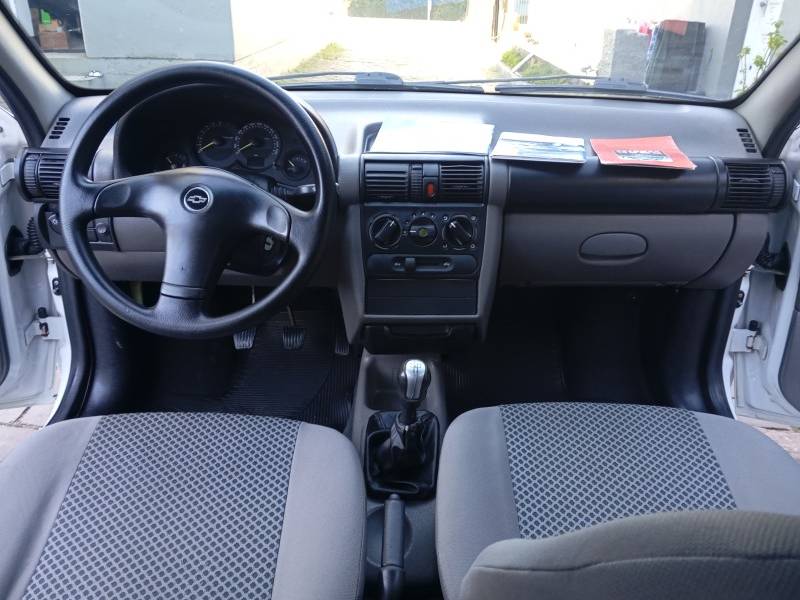 CHEVROLET - CORSA - 2009/2009 - Branca - R$ 24.900,00