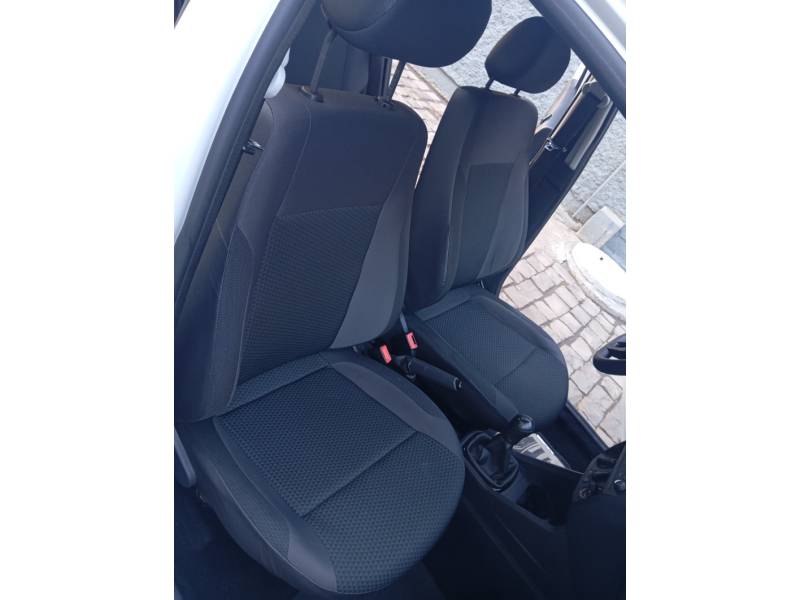VOLKSWAGEN - GOL - 2022/2022 - Branca - R$ 61.900,00