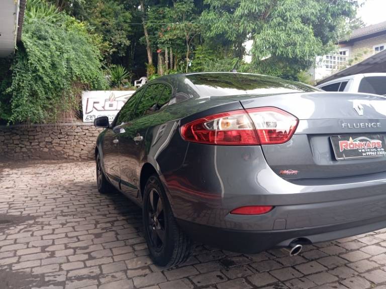 RENAULT - FLUENCE - 2013/2013 - Cinza - R$ 41.500,00
