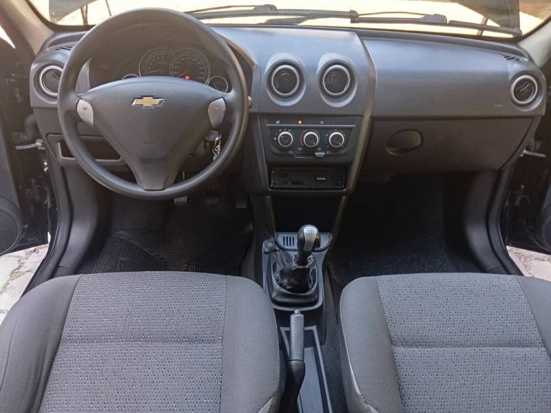 CHEVROLET - CELTA - 2014/2014 - Preta - R$ 35.900,00