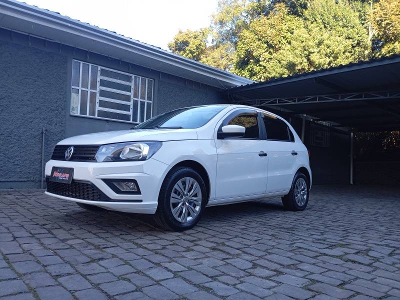 VOLKSWAGEN - GOL - 2022/2022 - Branca - R$ 59.900,00