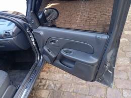 RENAULT - CLIO - 2016/2016 - Cinza - R$ 37.900,00