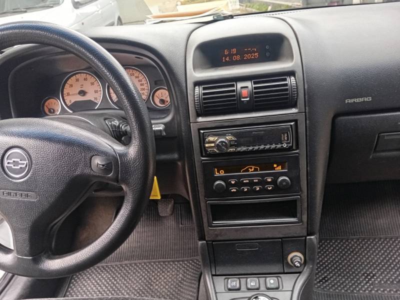 CHEVROLET - ASTRA - 2011/2011 - Prata - R$ 38.900,00