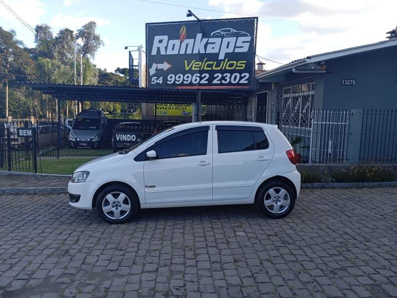 VOLKSWAGEN - FOX - 2011/2011 - Branca - R$ 31.900,00