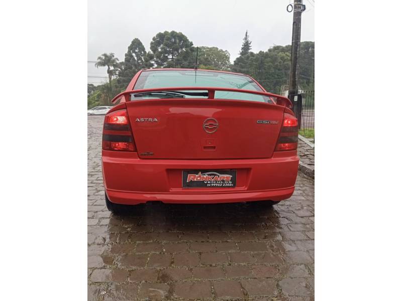 CHEVROLET - ASTRA - 2005/2005 - Vermelha - R$ 44.900,00