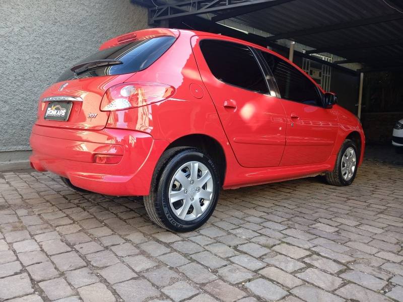 PEUGEOT - 207 - 2014/2014 - Vermelha - R$ 29.900,00