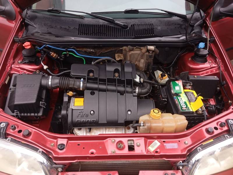 FIAT - PALIO - 2006/2006 - Vermelha - R$ 16.900,00