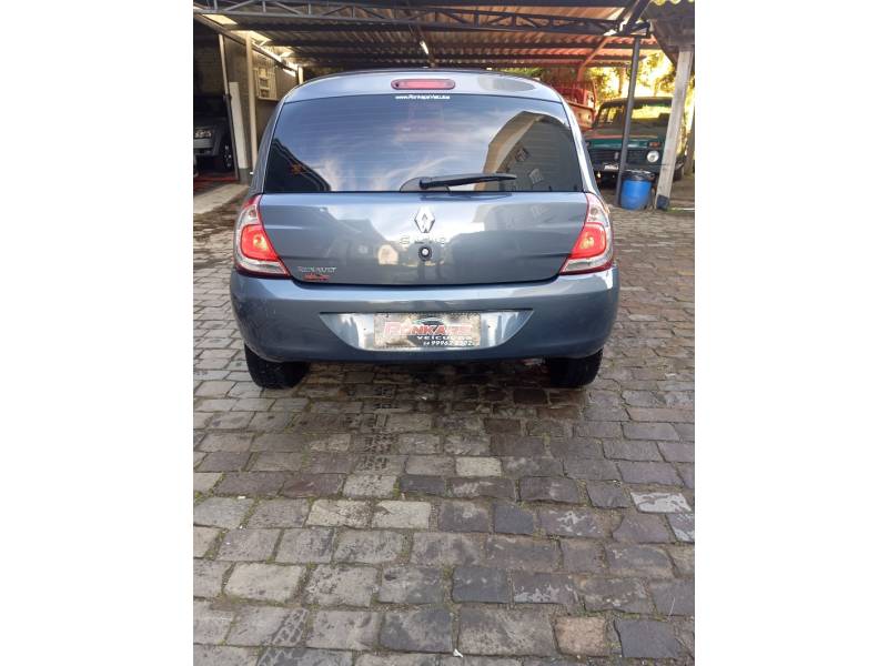RENAULT - CLIO - 2016/2016 - Cinza - R$ 37.900,00