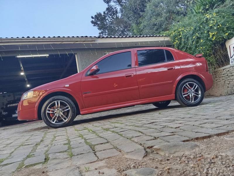 CHEVROLET - ASTRA - 2008/2008 - Vermelha - R$ 32.900,00