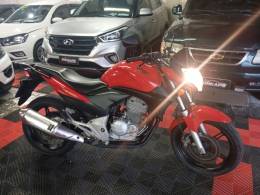 HONDA - CB 300R - 2012/2012 - Vermelha - R$ 13.900,00