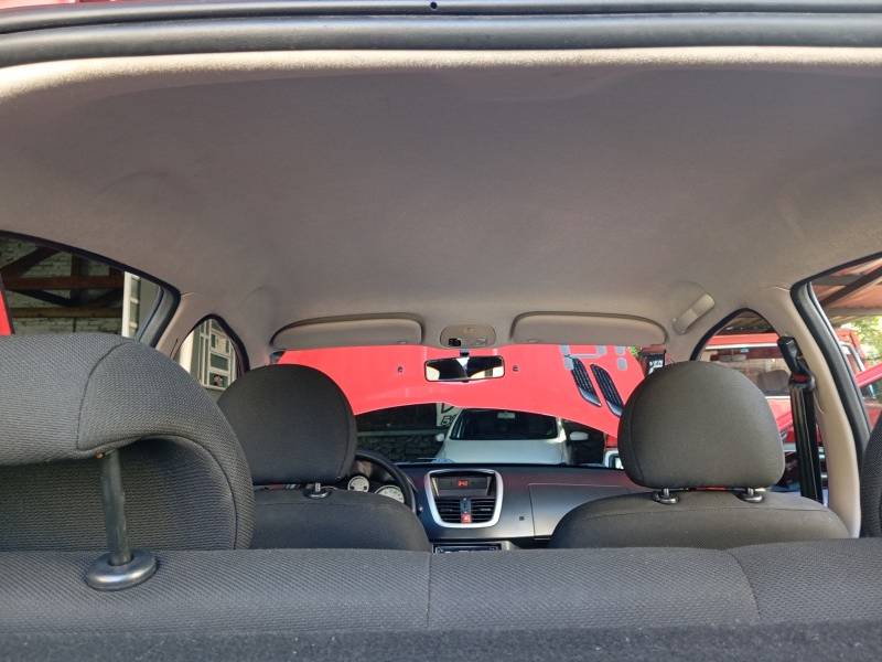 PEUGEOT - 207 - 2014/2014 - Vermelha - R$ 29.900,00